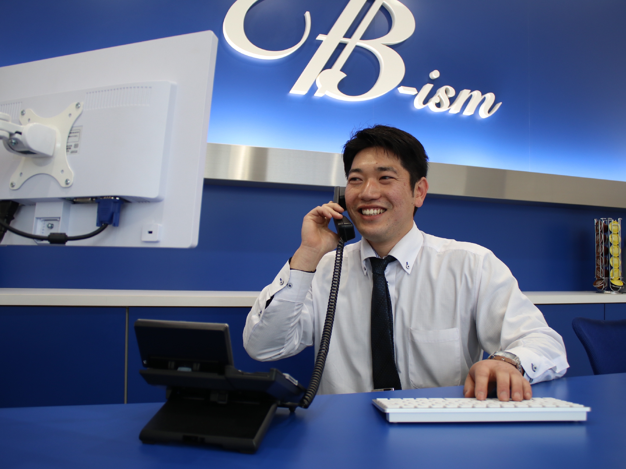 SALES ADVISOR 竹中 光伸